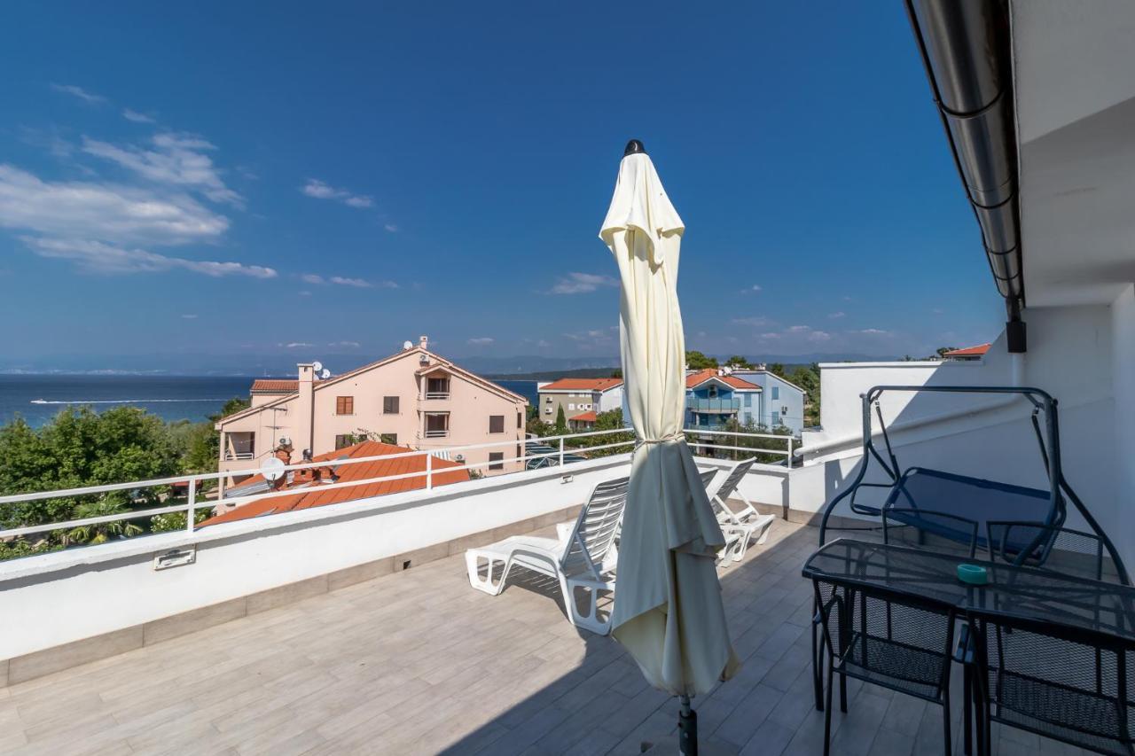 Maestral Apartments Malinska Ngoại thất bức ảnh