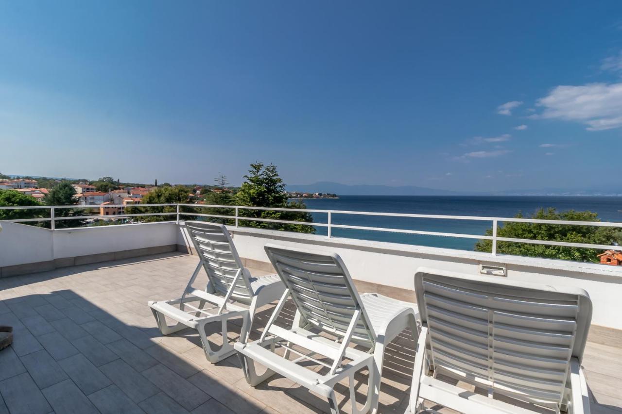 Maestral Apartments Malinska Ngoại thất bức ảnh